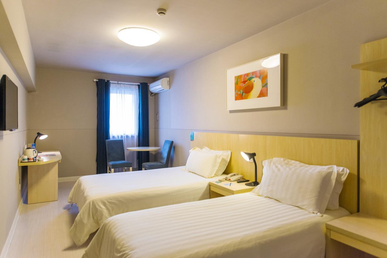 Jinjiang Inn Select Tianshui Railway Station Jindu Plaza Bagian luar foto